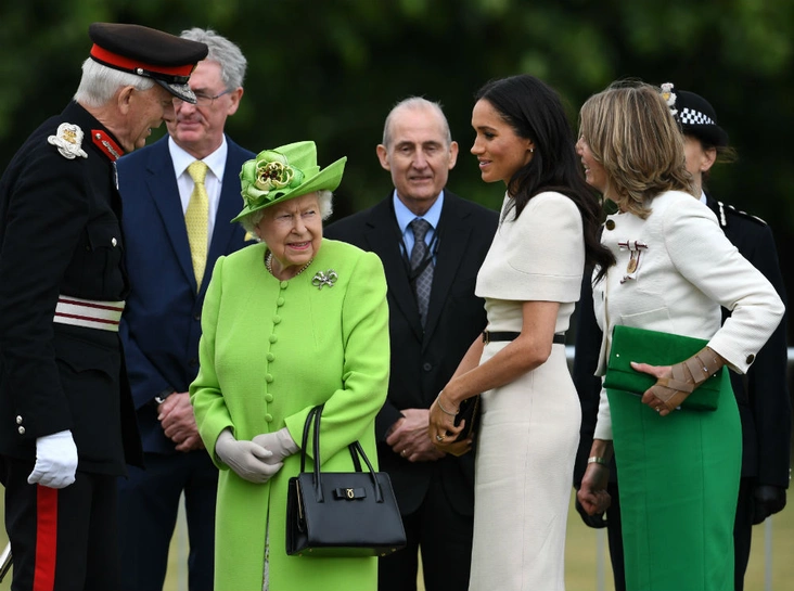 Елизавета и герцогиня Сассекская посещают школу в графстве Чешир, 14 июня 2018