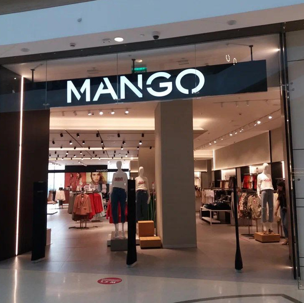 Беги шопиться: магазины Mango снова работают для покупателей в России