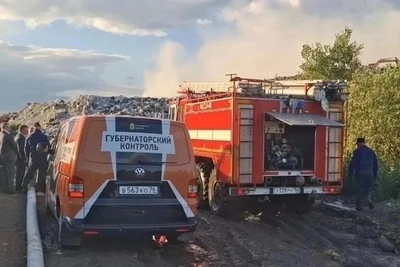 Дополнительные силы привлекли к тушению пожара на полигоне