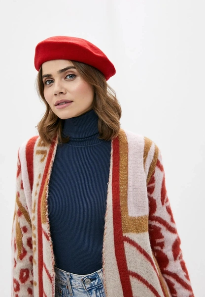 Шляпки-клош снова в моде спустя 100 лет: с чем их сочетать? Шляпки-клош снова в моде спустя 100 лет: с чем их сочетать?