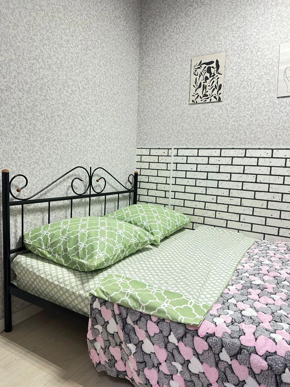 Продавленный матрас не скрыть даже на фото | Источник: сайт онлайн-бронирований