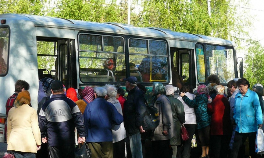Минтранс Новосибирской области назвал дату запуска пригородных автобусов для дачников