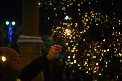 Екатеринбуржцы о новогодних каникулах: «Надеюсь, отменят»