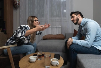 «Парень действительно изменился или просто временно подстроился, чтобы меня не потерять?»