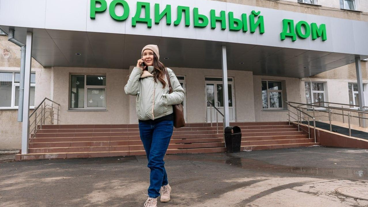 «Это не курорт, где круто чиллить»: кемеровчанка поделилась впечатлениями от недели в роддоме — что ее удивило