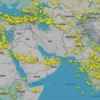 Косяк над Суэцем: как выглядит карта полетов над Ближним Востоком во время войны США с Ираном