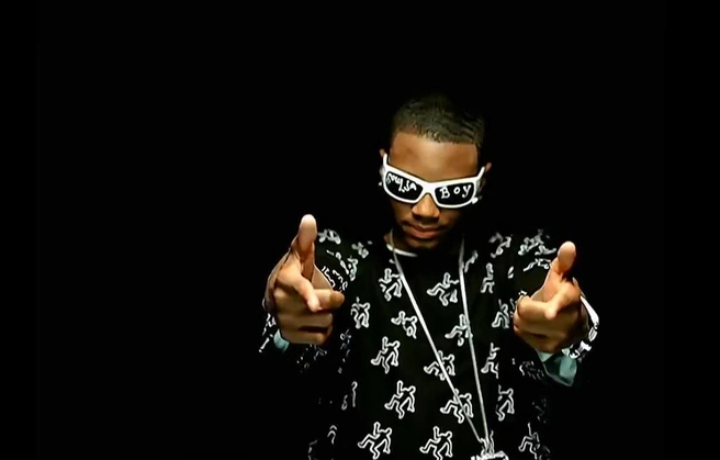 Рэпер Soulja Boy насиловал свою помощницу. Его признали виновным | Источник: скриншот клипа Soulja Boy «Crank That» / YouTube