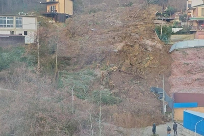 Powerful Mudflow Blocks Key Road in Sochi