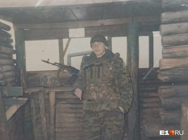 Максим около года выполнял боевые задачи в Чечне в 2003 году, будучи срочником | Источник: читатель E1.RU