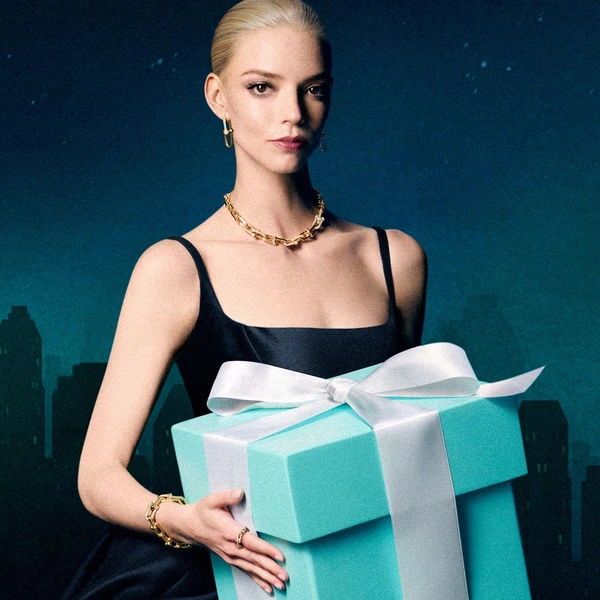 Рекламная кампания «Love Is a Gift» Tiffany &amp; Co. | Источник: tiffany.com