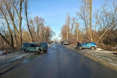 Лобовое столкновение в Воронежской области: четыре пострадавших