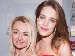 Водянова и Рудковская собрали 47 миллионов рублей на благотворительность, проведя первый в мире показ Baby Dior