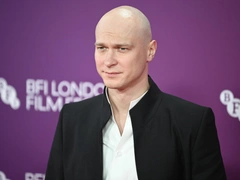 Юра Борисов появился без жены на премьере «Искусственного интеллекта» в Лондоне