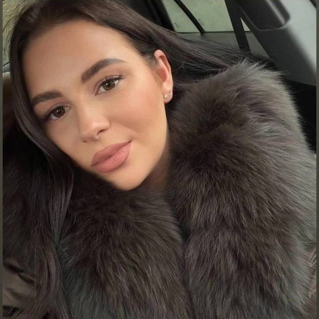На фото Екатерина Алиева, которая числится владельцем сети клубов, если верить соцсетям | Источник: Екатерина Алиева / t.me