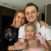 Ольга Орлова нежно обнимает сына, который держит сестренку на руках: «Ты дяденька, но я всегда рядом»