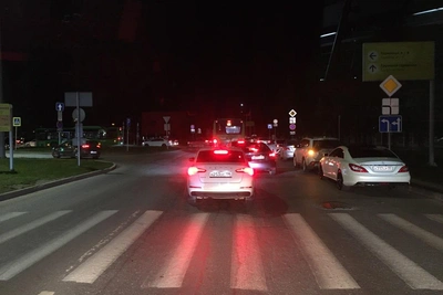Водитель автобуса застрял в пробке у Кольцово из-за такси