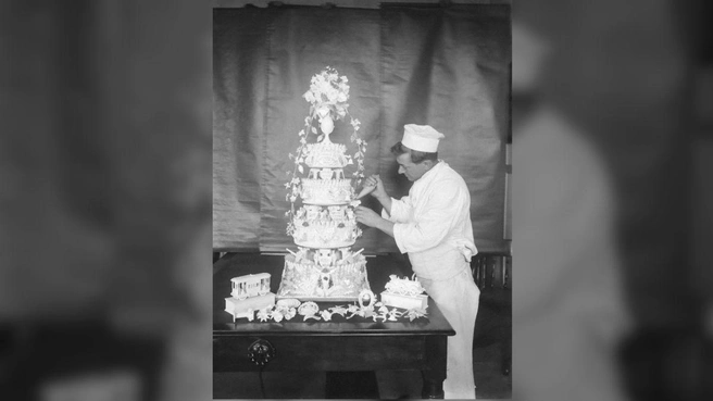 Говорят, что свадебный торт Свифт будет выполнен в стиле 1950-х годов. | Источник: Unsplash