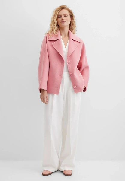 Оранжевый + бордо и еще четыре неочевидные цветовые пары, которые будут в тренде в 2026 году Оранжевый + бордо и еще четыре неочевидные цветовые пары, которые будут в тренде в 2026 году