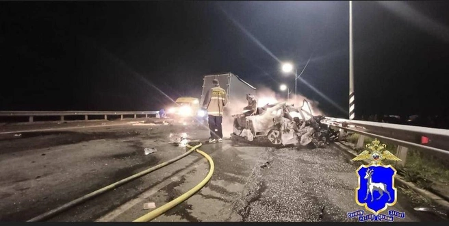 В легковушке были молодые люди | Источник: ГУ МВД России по Самарской области