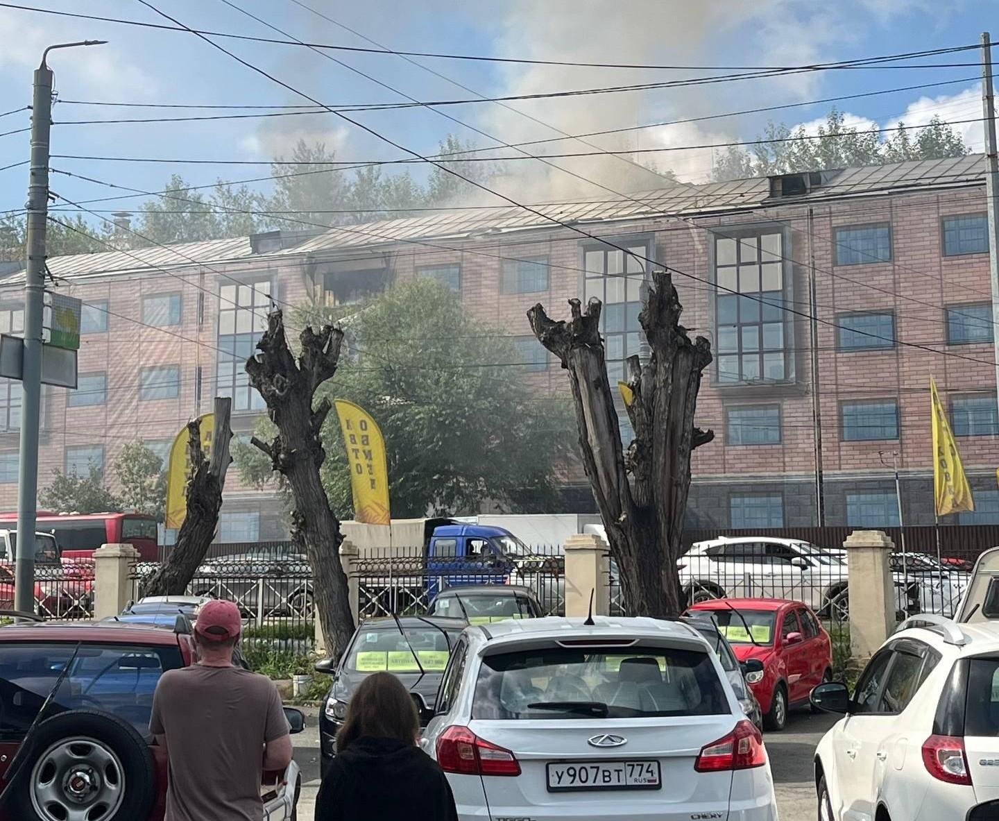 В самом страшном доме на гостевом маршруте Челябинска случился пожар (да-да, снова)