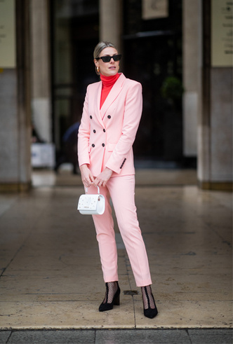 Фото №10 - Четыре самых модных способа носить розовый цвет повседневно