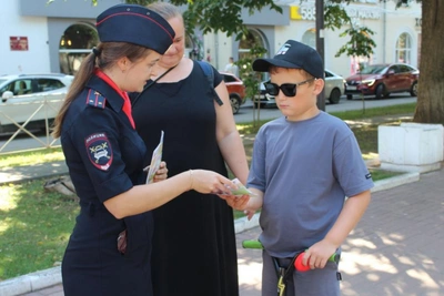 В Йошкар-Оле полицейские и кикшеринг провели акцию по безопасности СИМ