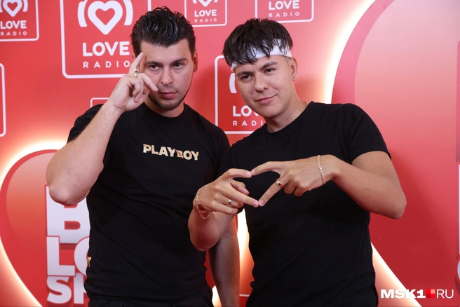Gayazovs Brothers на ковровой дорожке главного шоу ко Дню влюбленных | Источник: Татьяна Спиридонова / MSK1.RU