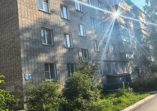 Вместе с мужем женщина выбрала квартиру на ул. Объединения | Источник: Кристина М.