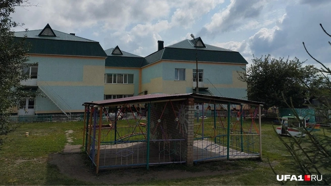 Если судить по фасаду и окнам, то и внутри ремонт должен быть неплохой | Источник: Антон Селиверстов / UFA1.RU
