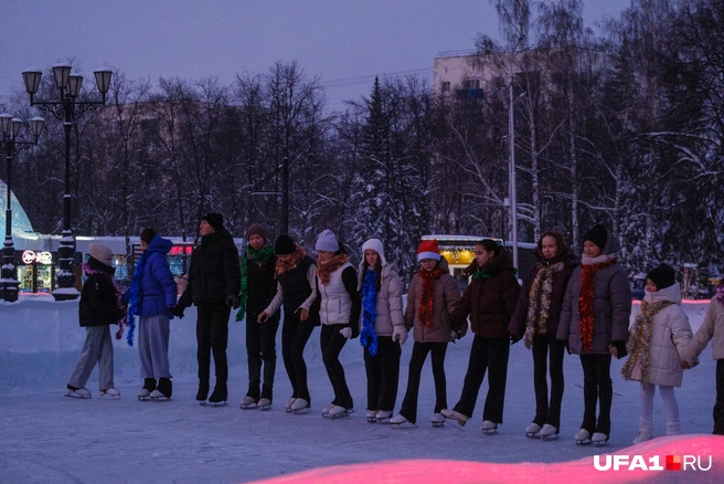 Скоро каток будет на каждой улице | Источник: Булат Салихов / UFA1.RU