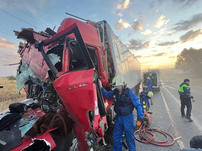 От кабины мало что осталось | Источник: Поисково-спасательная служба Самарской области