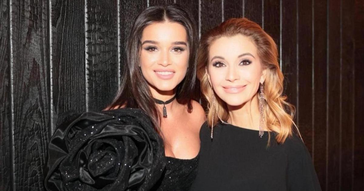 имбирь в домашнем горшке. блистательный корень. морфемный разбор слова пример. блестит разбор слова по составу. блистательный корень.