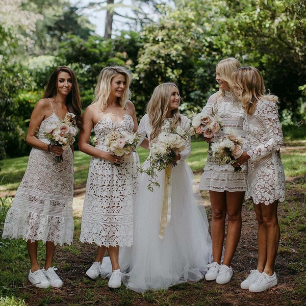 Публикации под хэштегом #weddingsneakers в Instagram (запрещенная в России экстремистская организация)