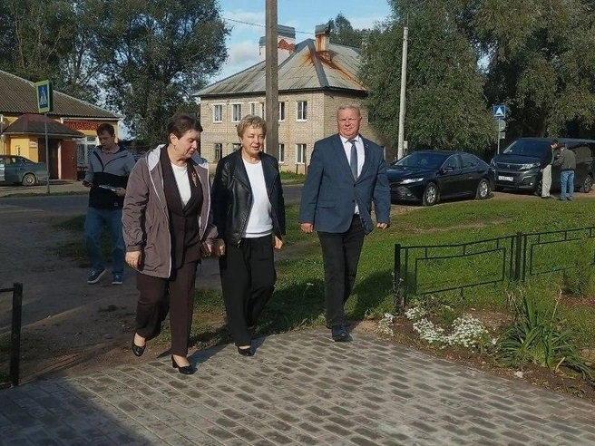 Вера Емельянова посетила Бежаницкий район | Источник: pskov.ru