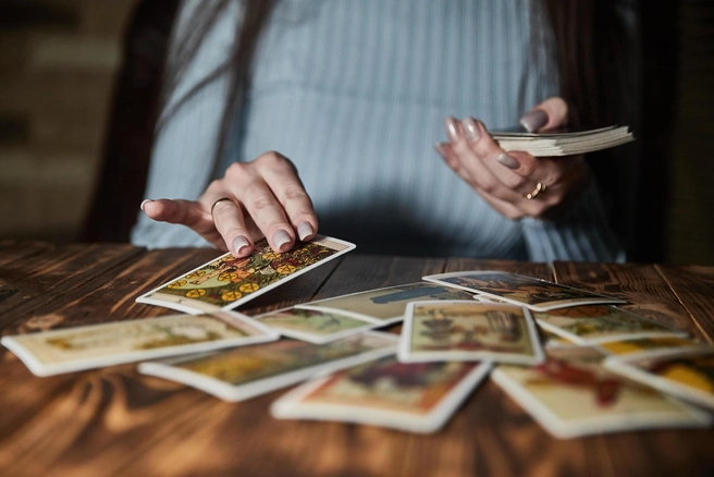 Согласитесь, хотя бы раз вам хотелось узнать, что вам напророчили звезды | Источник: Александр Ощепков