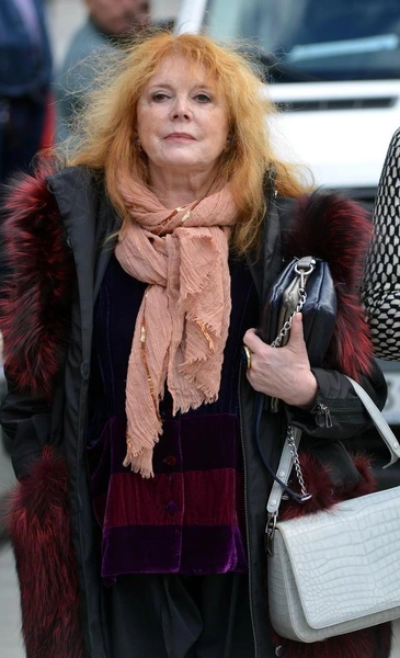 Клара Новикова | www.starhit.ru