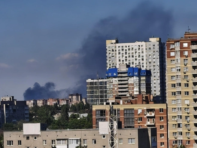 Вид на пожар из центра Ростова | Источник: читатель 161.RU