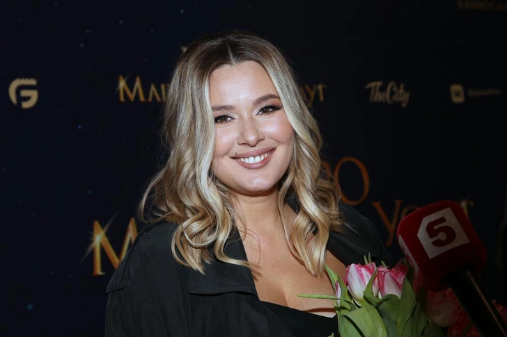 Мария Кожевникова | www.starhit.ru