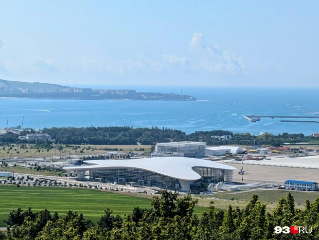 Современный аэропорт построили не так давно | Источник: Оксана Витязь / SOCHI1.RU