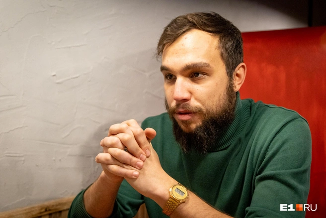 Алексей взял на себя работу с документами, поставками и персоналом | Источник: Владислав Лоншаков / E1.RU