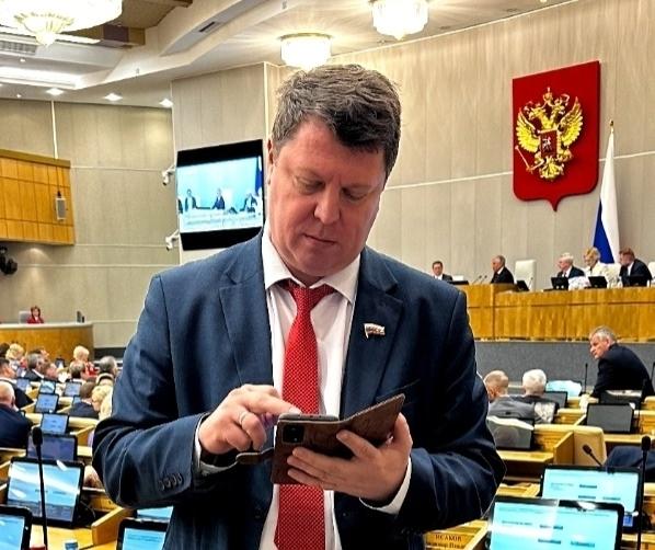 На депутата Госдумы пожаловался Роскомнадзор. Все следы ведут в Самару