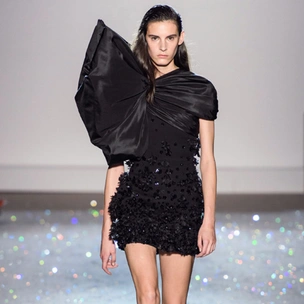 Показ Giambattista Valli весна/лето 2019 Couture, 21 января