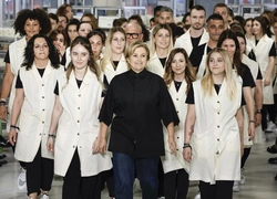 Креативный директор Fendi ушла со своего поста. Кто займет ее место?