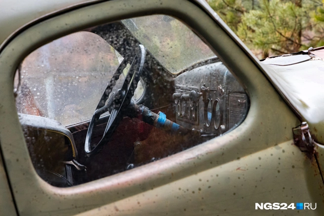 Из основных удобств — крыша и руль | Источник: Мария Ленц / NGS24.RU