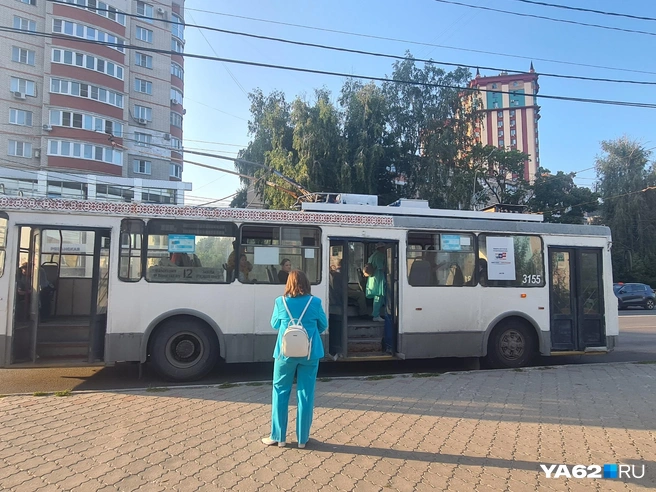 Этот вид общественного транспорта действительно пользуется популрностью у горожан | Источник: Светлана Коновалова / YA62.RU