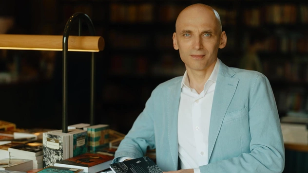 Дмитрий Утробин: «Встреча с каждой из книг — это прежде всего огромный подарок самому себе»