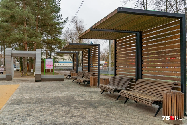 В парке появилась зоны отдыха | Источник: Кирилл Поверинов / 76.RU