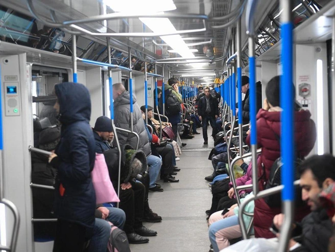 Акция на биометрическую оплату проезда в метро Екатеринбурга действует с 13 по 16 сентября — поездка обойдется в 1 рубль | Источник: Артем Устюжанин / E1.RU