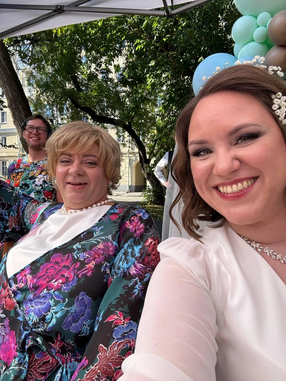 Вредная теща, которую сыграл Дмитрий Брекоткин, одобрила союз | Источник: Ксения Корнева / T.me