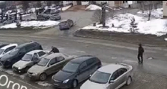 Мнения горожан же разделились по этому поводу | Источник: «ЧП l Югорска и Советского района» / Vk.com